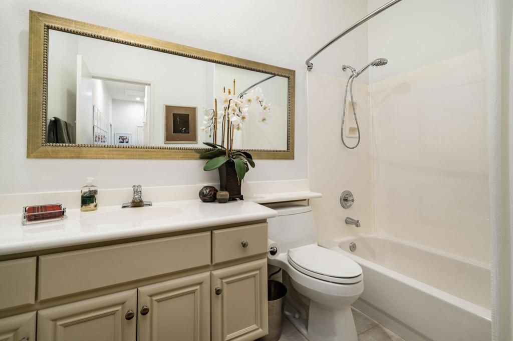 Image 21 of property listing at 101 N Kavenish Drive, Rancho Mirage, CA 92270