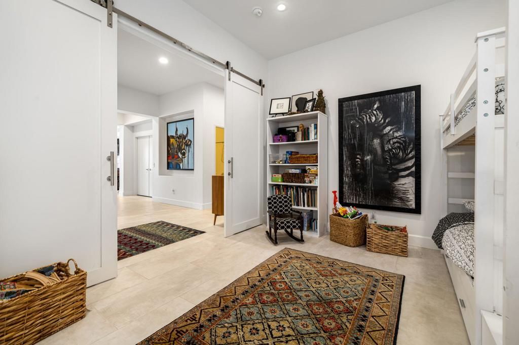 Image 24 of property listing at 101 N Kavenish Drive, Rancho Mirage, CA 92270