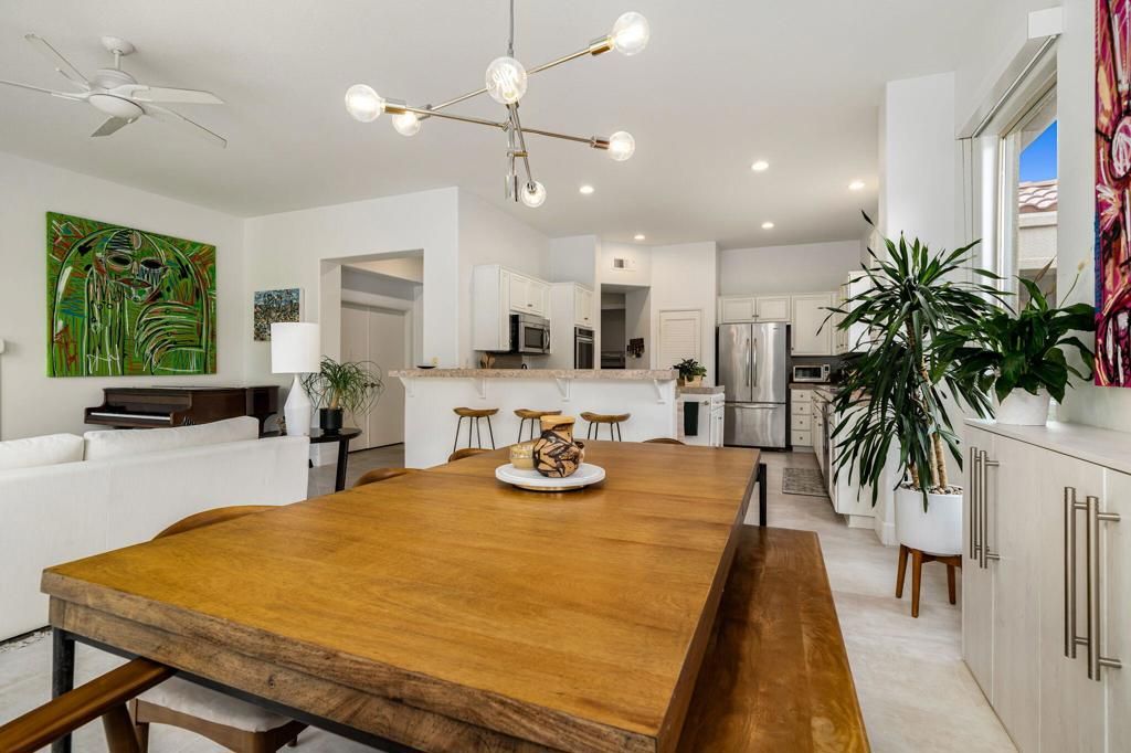 Image 7 of property listing at 101 N Kavenish Drive, Rancho Mirage, CA 92270