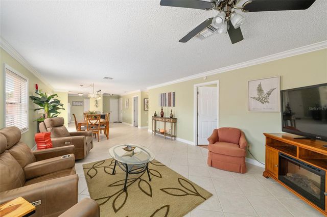 966 AVALON AVENUE, The Villages, FL 32159