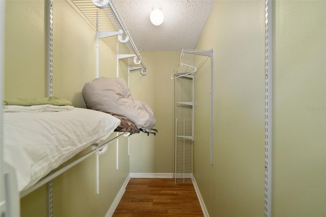 966 AVALON AVENUE, The Villages, FL 32159