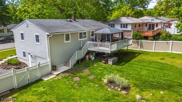 42 Summit Rd, Jefferson Twp., NJ 07438