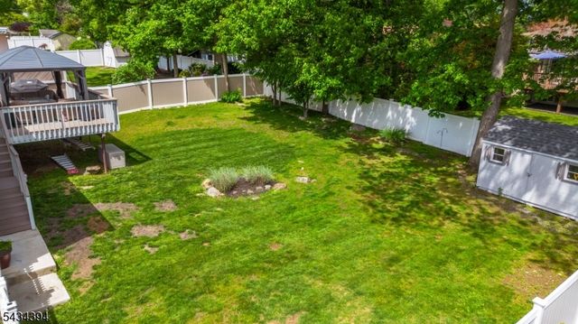 42 Summit Rd, Jefferson Twp., NJ 07438