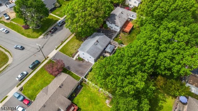 42 Summit Rd, Jefferson Twp., NJ 07438