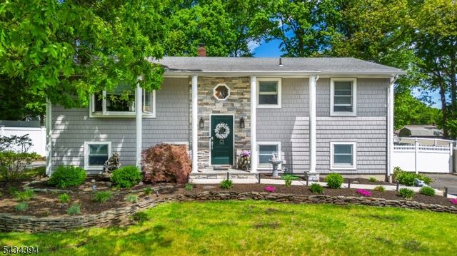 42 Summit Rd, Jefferson Twp., NJ 07438