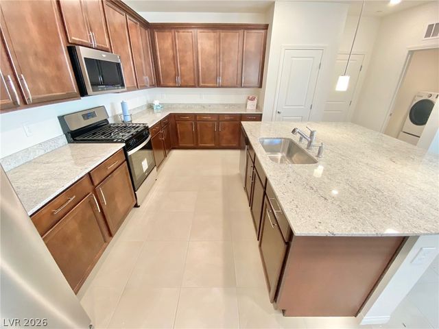 2610 Ercolano Street, Henderson, NV 89044