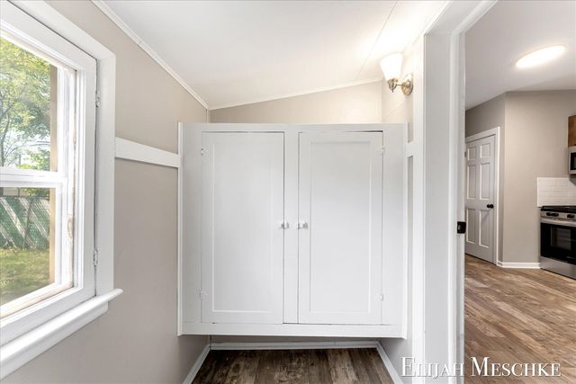 823 Union Avenue, Grand Rapids, MI 49507