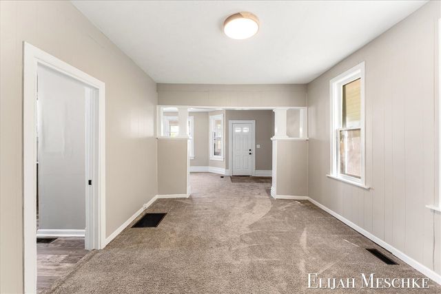 823 Union Avenue, Grand Rapids, MI 49507