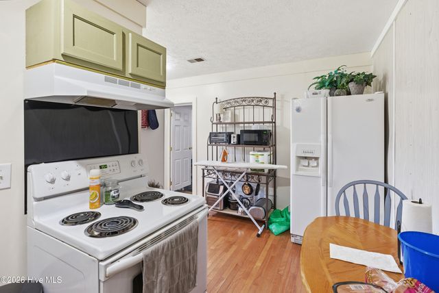 501 Eden Drive, Southport, NC 28461