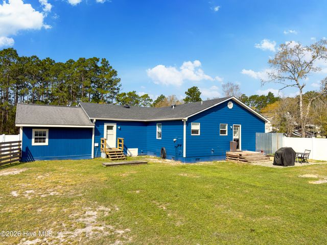 501 Eden Drive, Southport, NC 28461