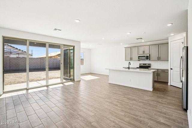 5616 W BUIST Avenue, Laveen, AZ 85339