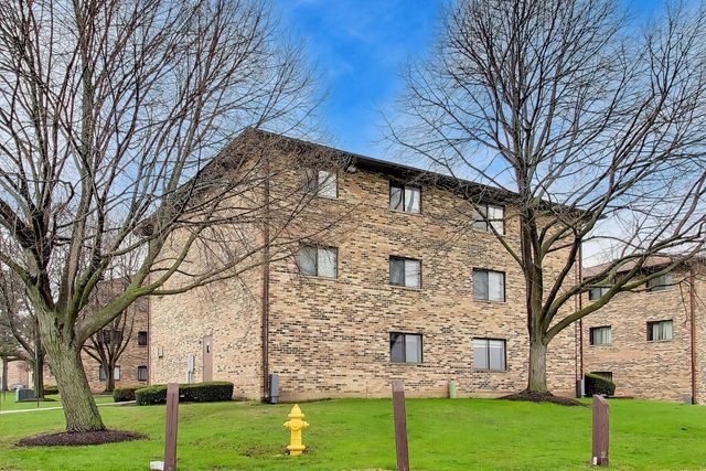 324 Klein Creek Court A, Carol Stream, IL 60188