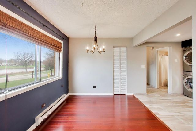 324 Klein Creek Court A, Carol Stream, IL 60188