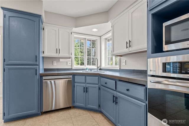 1160 N Cascade Court, Lynden, WA 98264