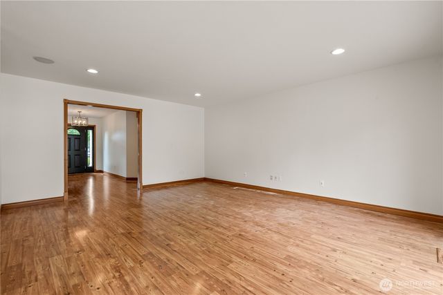 1160 N Cascade Court, Lynden, WA 98264