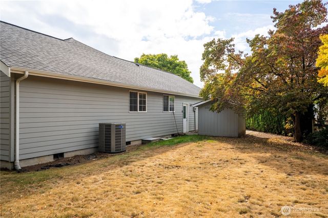 1160 N Cascade Court, Lynden, WA 98264