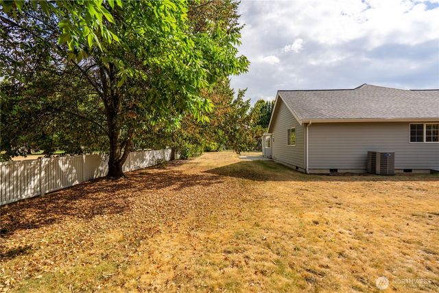 1160 N Cascade Court, Lynden, WA 98264