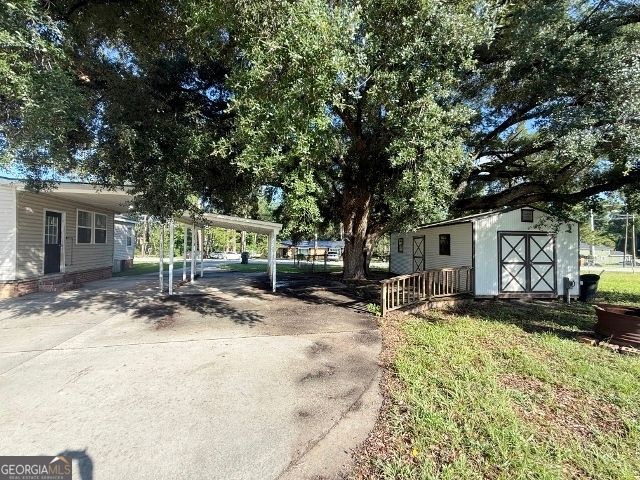 451 Lambs Bridge Road, Swainsboro, GA 30401