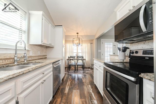 9 BAYBERRY COURT, Wichita Falls, TX 76310