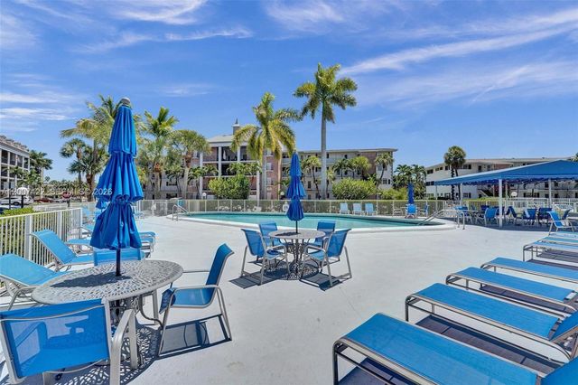 455 Paradise Isle Blvd 104, Hallandale Beach, FL 33009