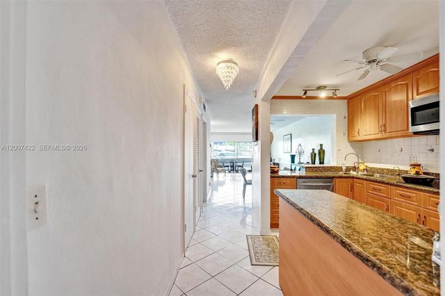 455 Paradise Isle Blvd 104, Hallandale Beach, FL 33009