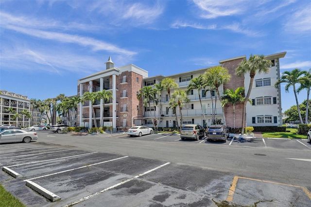 455 Paradise Isle Blvd 104, Hallandale Beach, FL 33009