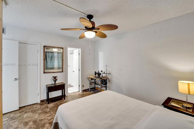 455 Paradise Isle Blvd 104, Hallandale Beach, FL 33009