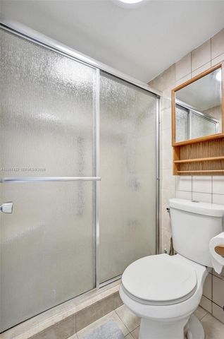 455 Paradise Isle Blvd 104, Hallandale Beach, FL 33009