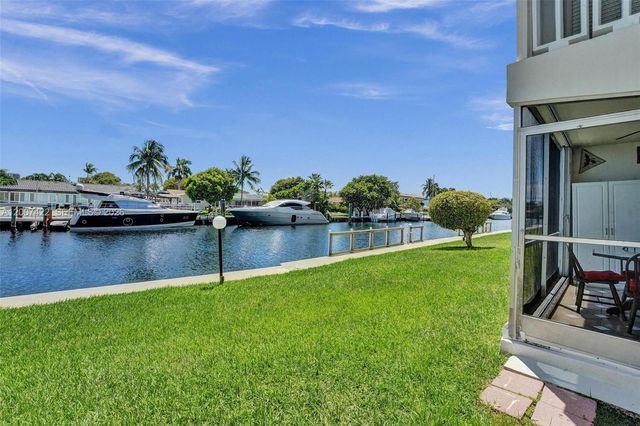 455 Paradise Isle Blvd 104, Hallandale Beach, FL 33009