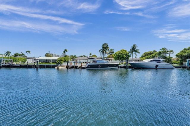 455 Paradise Isle Blvd 104, Hallandale Beach, FL 33009