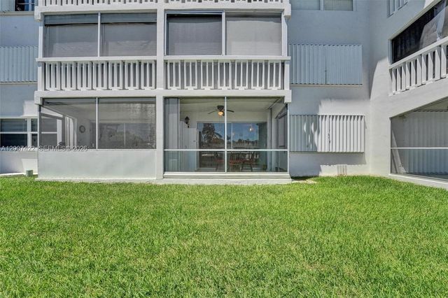 455 Paradise Isle Blvd 104, Hallandale Beach, FL 33009