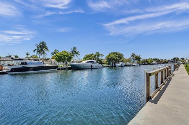 455 Paradise Isle Blvd 104, Hallandale Beach, FL 33009