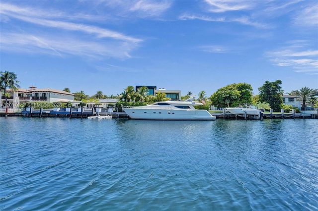 455 Paradise Isle Blvd 104, Hallandale Beach, FL 33009