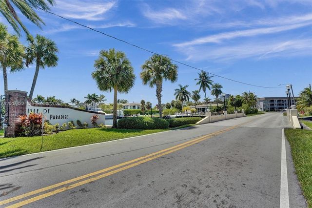 455 Paradise Isle Blvd 104, Hallandale Beach, FL 33009