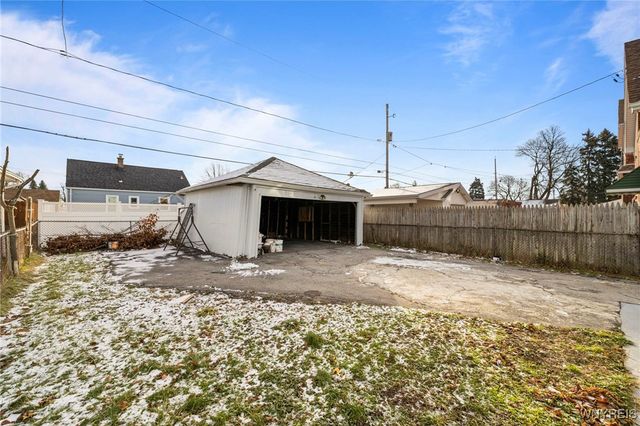 59 Preston Road, Cheektowaga, NY 14215