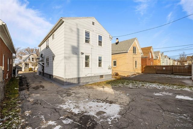 59 Preston Road, Cheektowaga, NY 14215