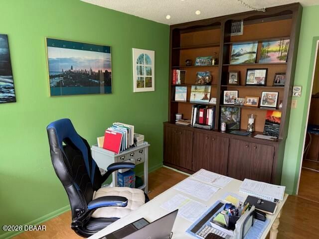 1224 S Peninsula Dr Apt 205, Daytona Beach, FL 32118