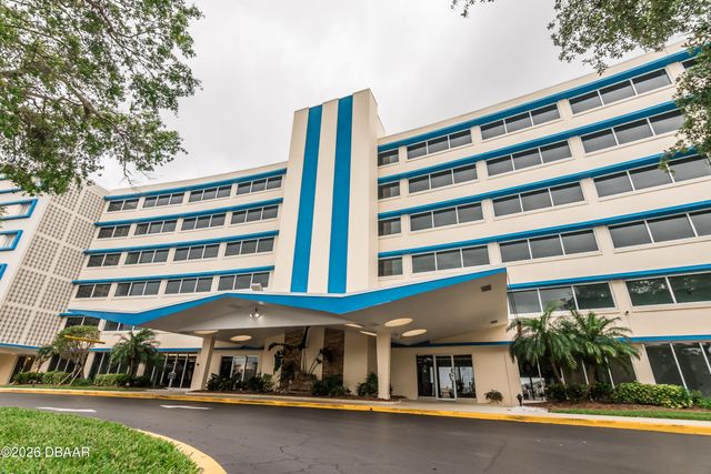 1224 S Peninsula Dr Apt 205, Daytona Beach, FL 32118