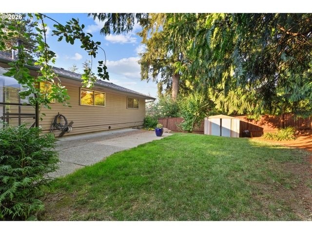 2816 Sw PLUM Ct, Portland, OR 97219