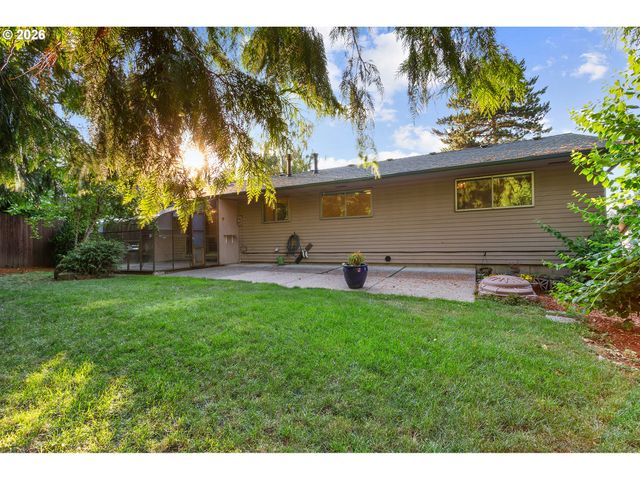 2816 Sw PLUM Ct, Portland, OR 97219