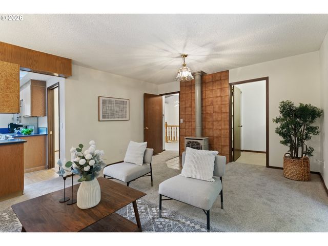 2816 Sw PLUM Ct, Portland, OR 97219