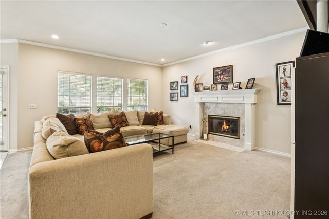 10230 S Hudson Place, Tulsa, OK 74137