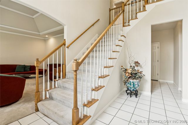 10230 S Hudson Place, Tulsa, OK 74137