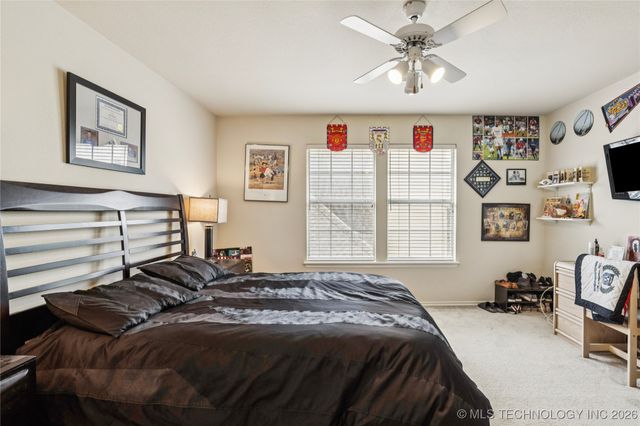 10230 S Hudson Place, Tulsa, OK 74137