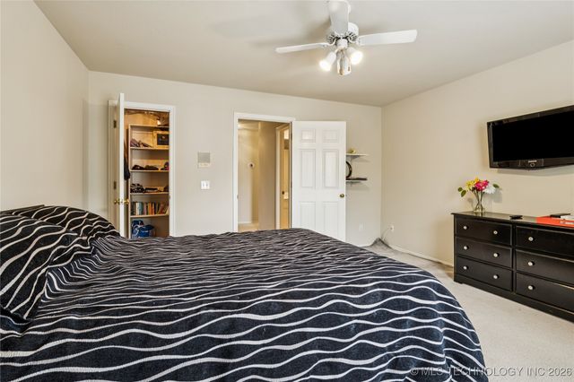 10230 S Hudson Place, Tulsa, OK 74137