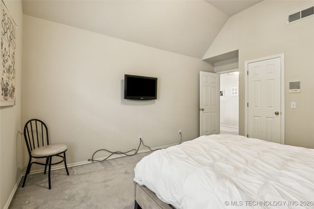 10230 S Hudson Place, Tulsa, OK 74137