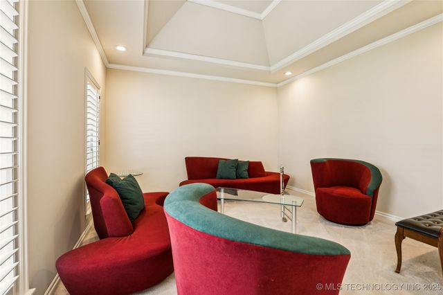 10230 S Hudson Place, Tulsa, OK 74137