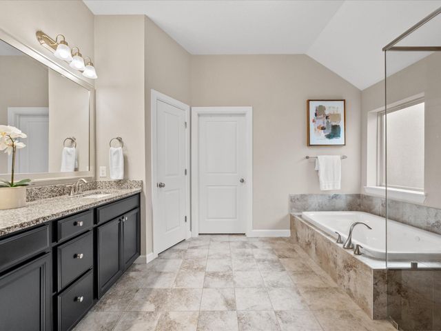 146 Saddle Drive, Houston, TX 77065