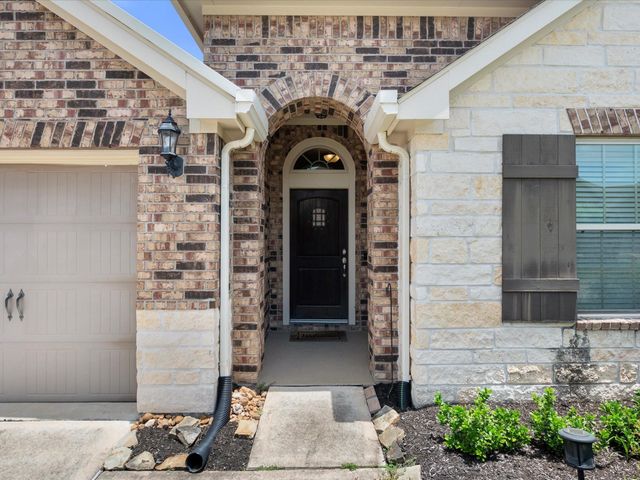 146 Saddle Drive, Houston, TX 77065