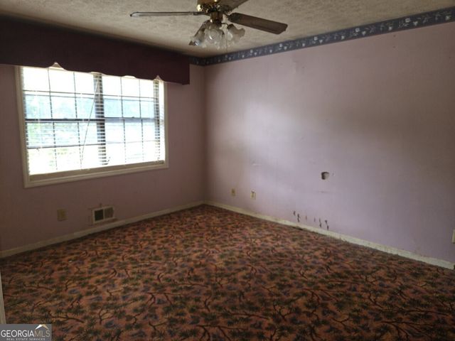 556 Greenview Avenue SE, Conyers, GA 30094
